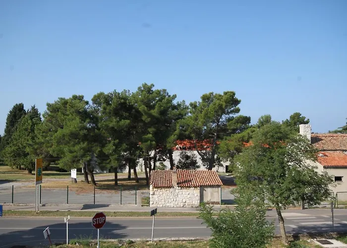 Appartement With A Parking Space - 7066 *